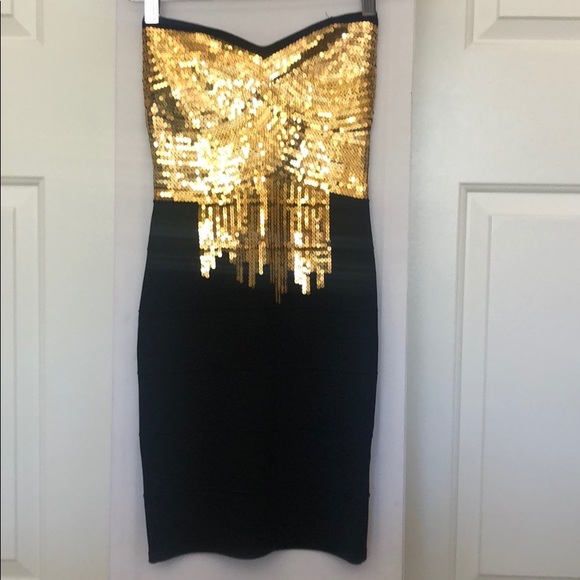 bebe Dresses & Skirts - BEBE Sequin Strapless Dress